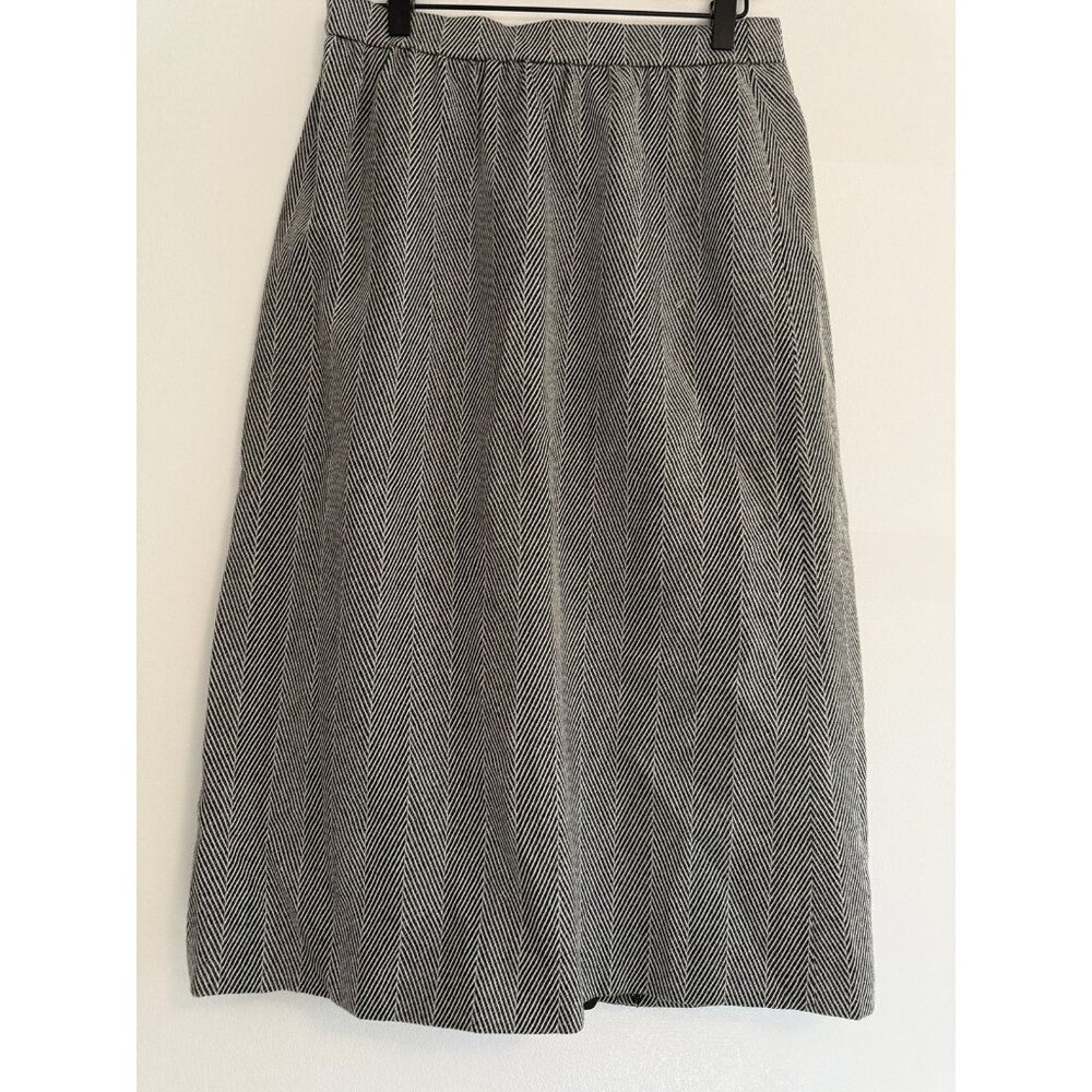 Louis Feraud Wool Pencil Skirt Button Sz 10
